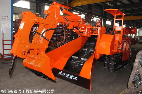 1595299468208411.jpg 扒渣機廠家_副本.jpg