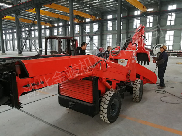 1608083390103712.jpg 輪式皮帶扒渣機1_副本.jpg